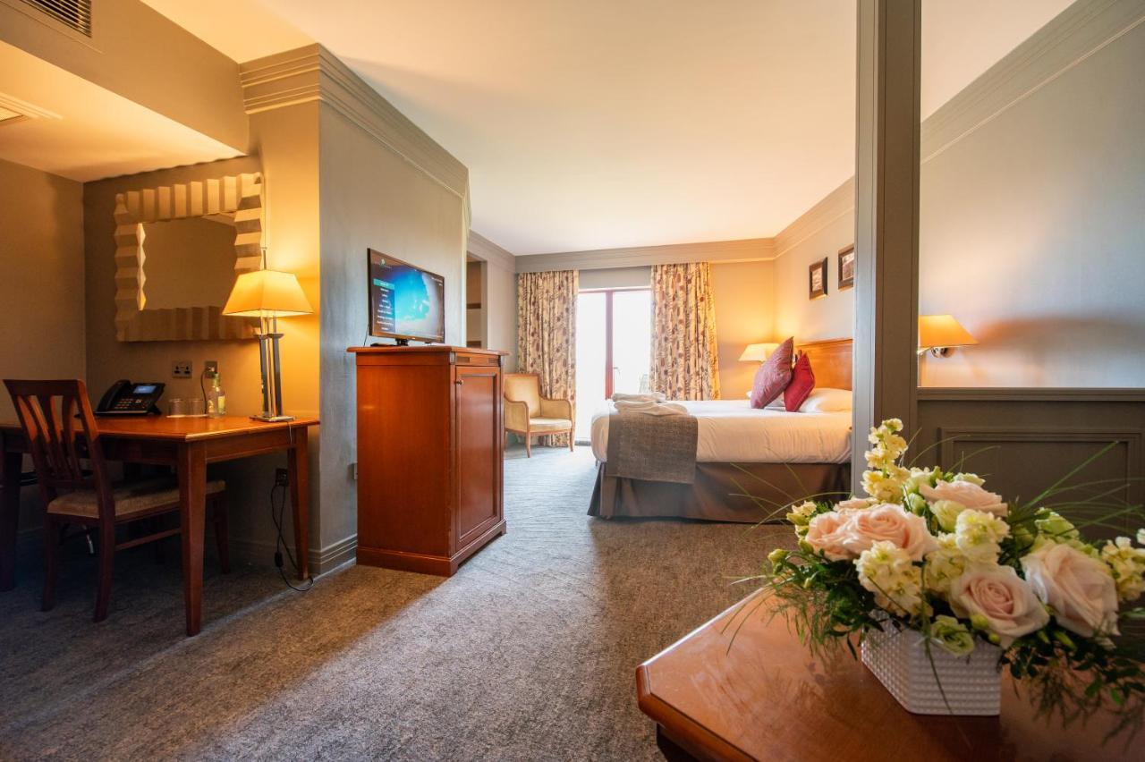 Bryn Meadows Golf, Hotel & Spa Blackwood  Extérieur photo