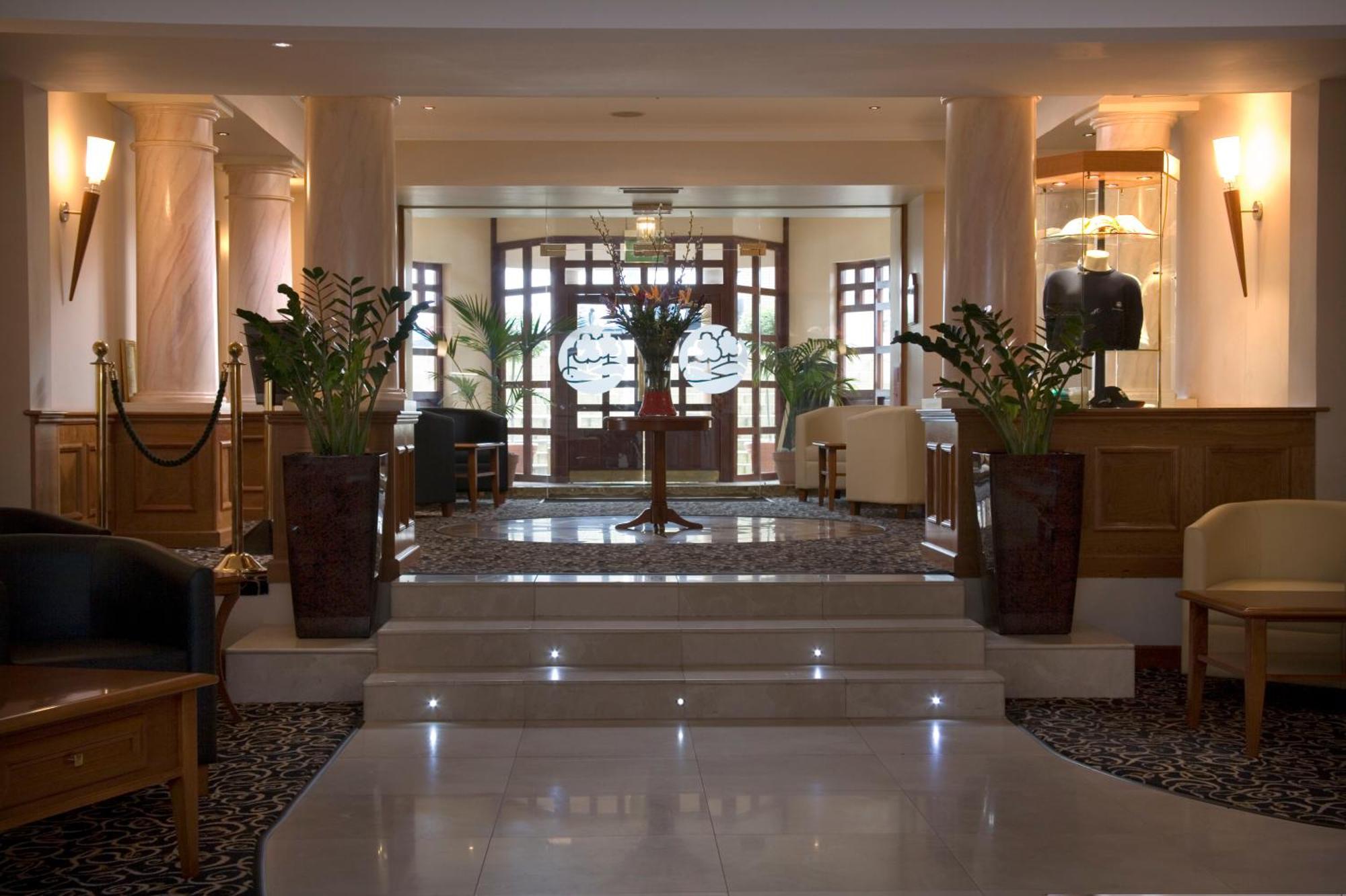 Bryn Meadows Golf, Hotel & Spa Blackwood  Extérieur photo
