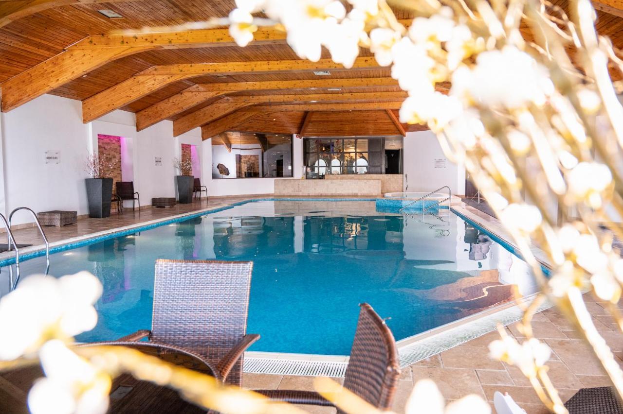 Bryn Meadows Golf, Hotel & Spa Blackwood  Extérieur photo